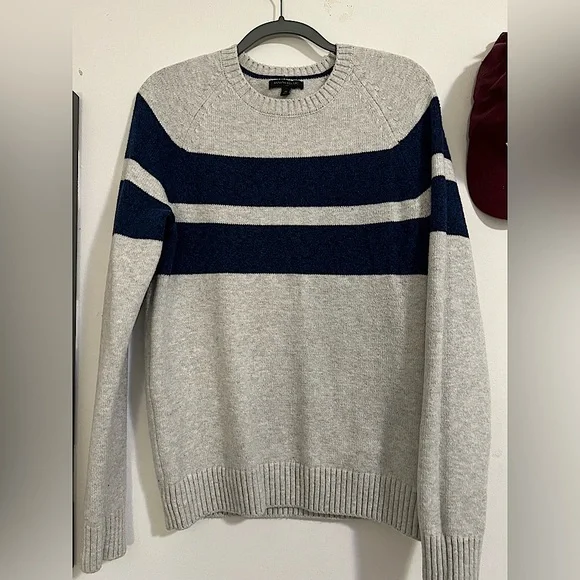 Banana Republic blue/grey stripe sweater — LIKE NEW - Picture 1 of 6